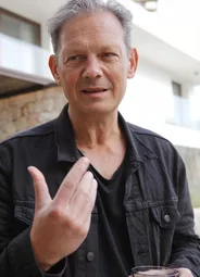 Мартин Тодшаров
