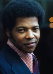 Фелтон Перри