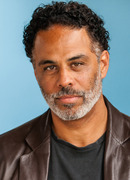 Адам Лазарр-Уайт (Adam Lazarre-White)