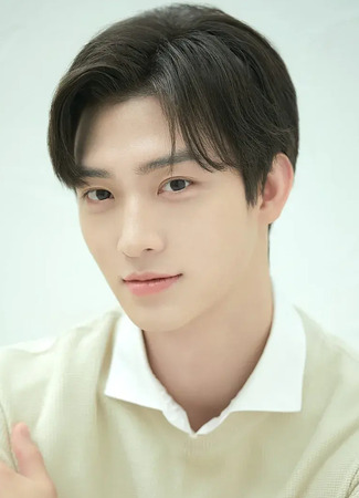 Актёр Ли Сан Хон 28.09.24