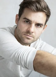 Лукас Райбер