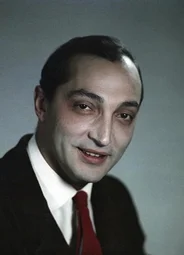 Михаил Козаков