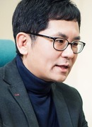 Мун Ю Сок (Moon Yoo Seok: 문유석)