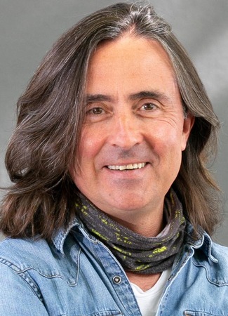 Актёр Нил Оливер 28.11.24