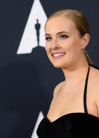 Режиссёр Бренна Маллой 05.12.24
