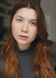 Одри Холл