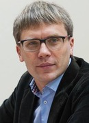 Олег Богатов