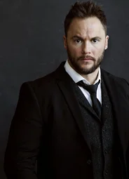 Дэннис Андрес