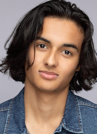 Актёр Александер Д&#39;Соуза 02.08.25