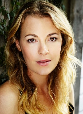 Сценарист Мирра Фоулкс 02.11.25