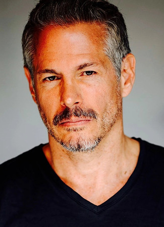 Сценарист Кевин Бернхардт 06.11.25