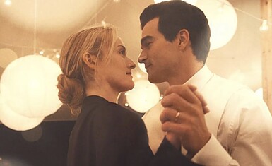 Райан Мёрфи возвращает форму: сериал «История любви» встретили восторженными отзывами