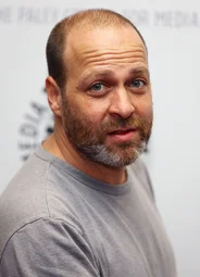 Х. Джон Бенжамин