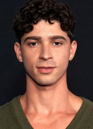 Актёр Айзек Пауэлл 02.03.26