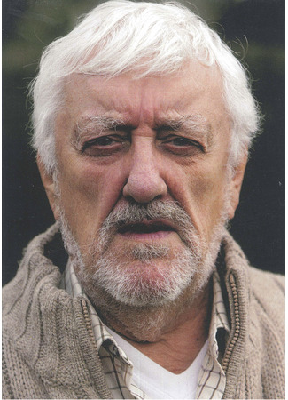 Актёр Бернард Криббинс 29.03.26