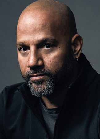 Режиссёр Аллен Хьюз 01.04.26