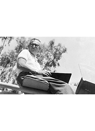 Режиссёр Пол Лэндрес 08.04.26