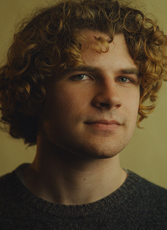 Режиссёр Кейн Парсонс 14.04.26