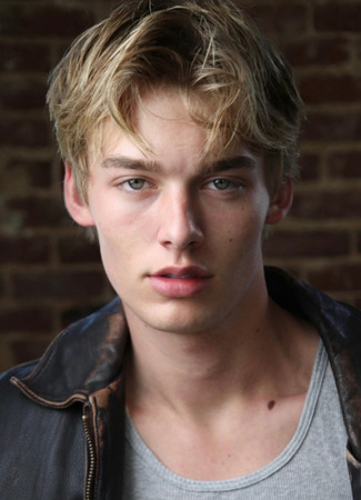 Актёр Томас Маллой 14.04.26