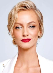 Полина Максимова